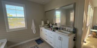 Elegant 3BR/2.5BA Condo in Carlsbad Gallery 18