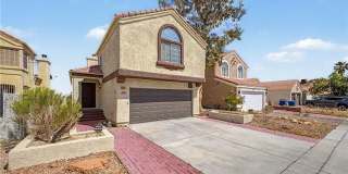 NW 2 bdrm Plus Loft 2 car garage NW 2 bdrm Plus Loft 2 car garage Gallery 1