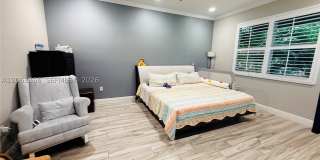 12403 NW 18th Ct Gallery 17