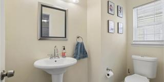 744 Garibaldi Street Southwest Gallery 7