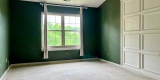 Charming 2 Bedroom/2 Bathroom Apartment Unit in Pond Condos! Gallery 17