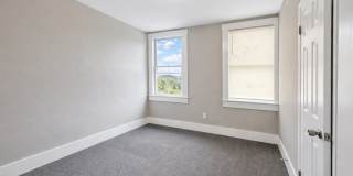 Modern Finishes, In-Unit Laundry & Bright Living Spaces Gallery 11