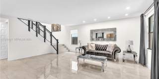 10250 NW 76th Ter Gallery 5