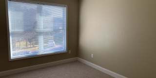 2BR, 2.5 Ba End unit townhouse in Pikes Place 2BR, 2.5 Ba End unit townhouse in Pikes Place Gallery 12