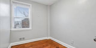 3914 Erdman Avenue - 1 Gallery 9