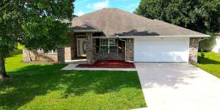 Spacious 4 Bed 3 Bath Home w FULLY FENCED YARD for Rent! Gallery 4