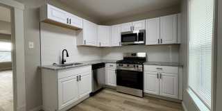 2 bed, 1 bath home in the heart of Central St. Louis City, moments from Forest Park, Barnes Jewish Hospital, SLU, & more! Gallery 8