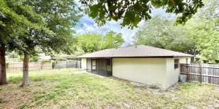 2445 East Burr Oak Court Gallery 61