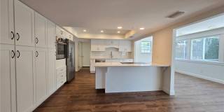 300 CYPRESS CREEK CIRCLE Gallery 6