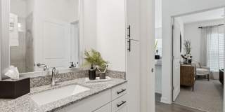 Everleigh Deerfield Age 55+ Apartment Homes Gallery 20
