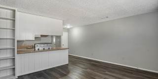 1709 Short Street Gallery 4