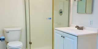 1BD/1BA LA JOLLA COTTAGE ACROSS FROM WINDANSEA! AVAILABLE JUNE FOR $2,895/mo! Gallery 8