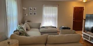 Clean, bright townhouse near UNC and hospitals Clean, bright townhouse near UNC and hospitals Gallery 3