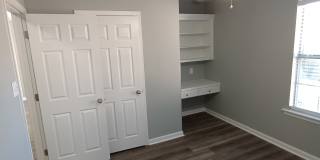 401 Hayley Court Gallery 21