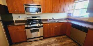 Lawrenceville 2 Bed Townhouse Available Now! Gallery 4