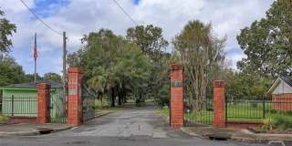 1023 W 37th Street Gallery 38