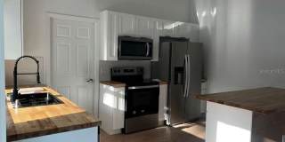 802 LINDENWALD LANE Gallery 2