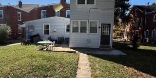 33 E 4TH Street Gallery 19