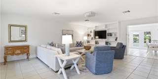 725 Dahlia Lane Gallery 2
