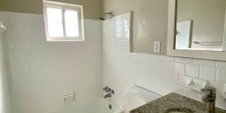 Oak Pointe Gallery 13