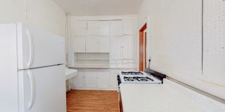 Breton Gallery 8