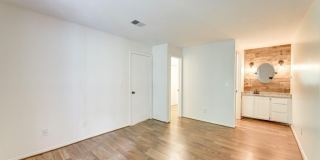 529 Warm Springs Circle Gallery 9