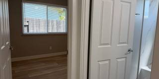 Absolutely gorgeous 3 bedroom 2 bath house Gallery 22