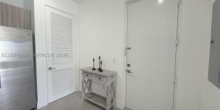 1045 NE 18th Ave Gallery 13
