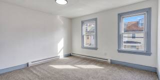 Newly Renovated 3 Bedroom, 1 Bathroom Townhouse Gallery 11
