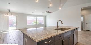 Beautiful 4 Bedroom Home Gallery 4