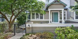 Beautiful 3-Bed Indian Peaks Townhome with Finished Basement & 2-Car Garage Gallery 1
