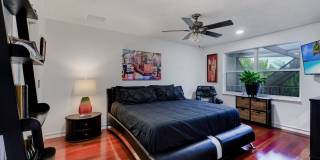 Beautiful Canal-Front 4BR Home with Pool & 3-Car Garage Gallery 12