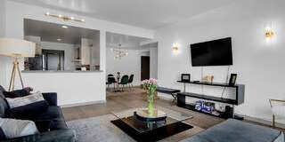 1155 North La Cienega Boulevard Gallery 2
