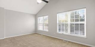 3817 N Milwaukee Ave 3817 N Milwaukee Ave Gallery 1