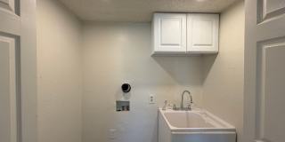 Adorable Home in Oleander Area! Gallery 13