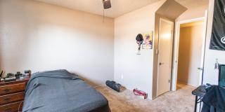 6 Bedroom 3.5 Bathroom Tri-Level Home In Tempe close to ASU Gallery 32