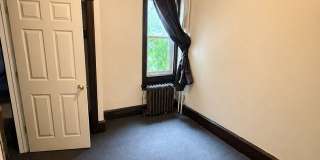 Spacious 6-Bedroom Rental in North Philadelphia | Small Dogs Welcome Gallery 21