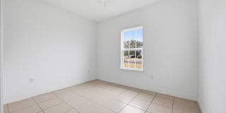 Stunning 4-Bedroom, 2-Bath Home in Poinciana with Modern Upgrades Gallery 10