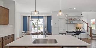 Room in 3 Bedroom Home at Leading St Gallery 18