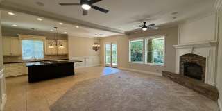 Stunning Seven Oaks Home! Gallery 11
