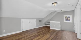21 E REDMAN Avenue Gallery 56