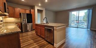 Beautiful, Modern and Bright 2 Bedroom 2 Bath Condo in the Aurora Area Beautiful, Modern and Bright 2 Bedroom 2 Bath Condo in the Aurora Area Gallery 1