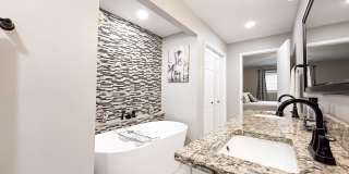 Spacious Fully-Furnished 5-Bedroom Home | Mid-Term Rental in Green Island Hills Gallery 37