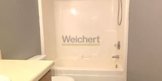 3bed/2bath house with fenced backyard Gallery 12