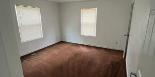 4x2 Home in Beaumont, TX! Gallery 3