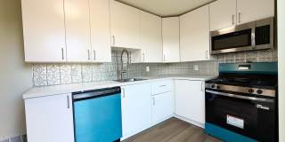 Updated 2BR 1.5 bath house Now Showing! Gallery 1
