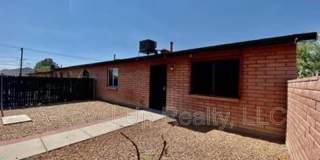 1045 South Herbert Avenue Gallery 1
