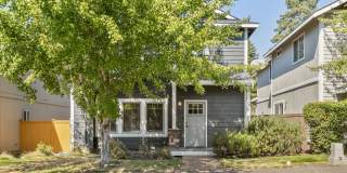 Charming, Furnished 3 bedroom Home w/ Garage Charming, Furnished 3 bedroom Home w/ Garage Gallery 37