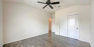 Large home in Pflugerville!  3 car garage - Highland Park Neighborhood Gallery 35