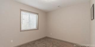2221 Frontier Drive Gallery 16